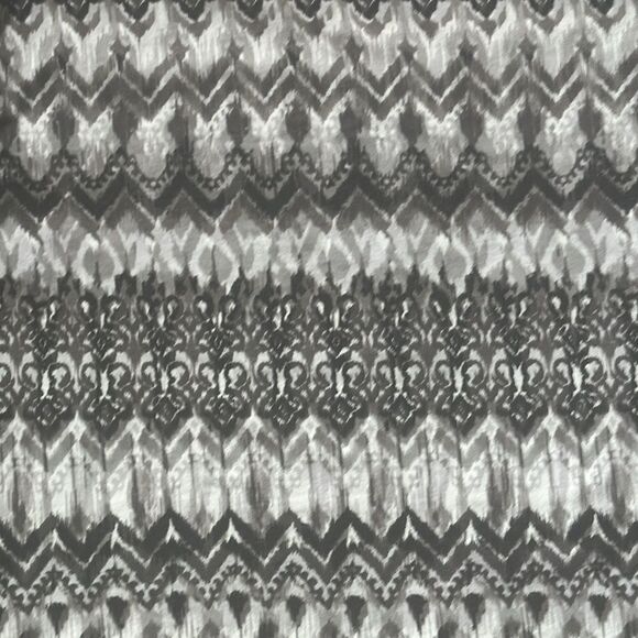 Alfred Dunner Missy Classics Ikat Zig Zag Print Top! - Picture 7 of 13